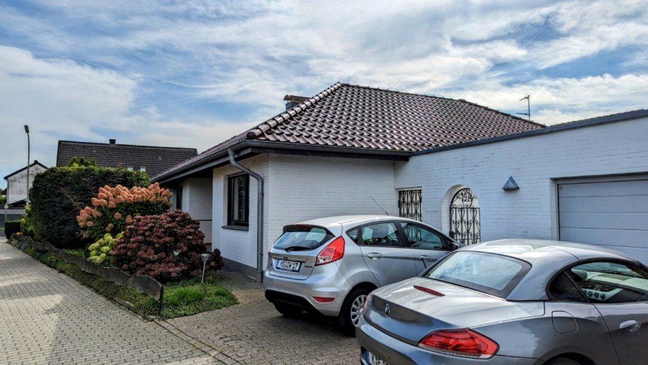 Front Bungalow Erkelenz-Hetzerath