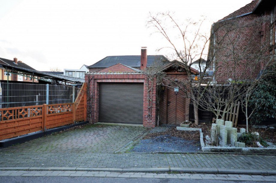 Frontbild 4 Doppelhaush�lfte H�ckelhoven